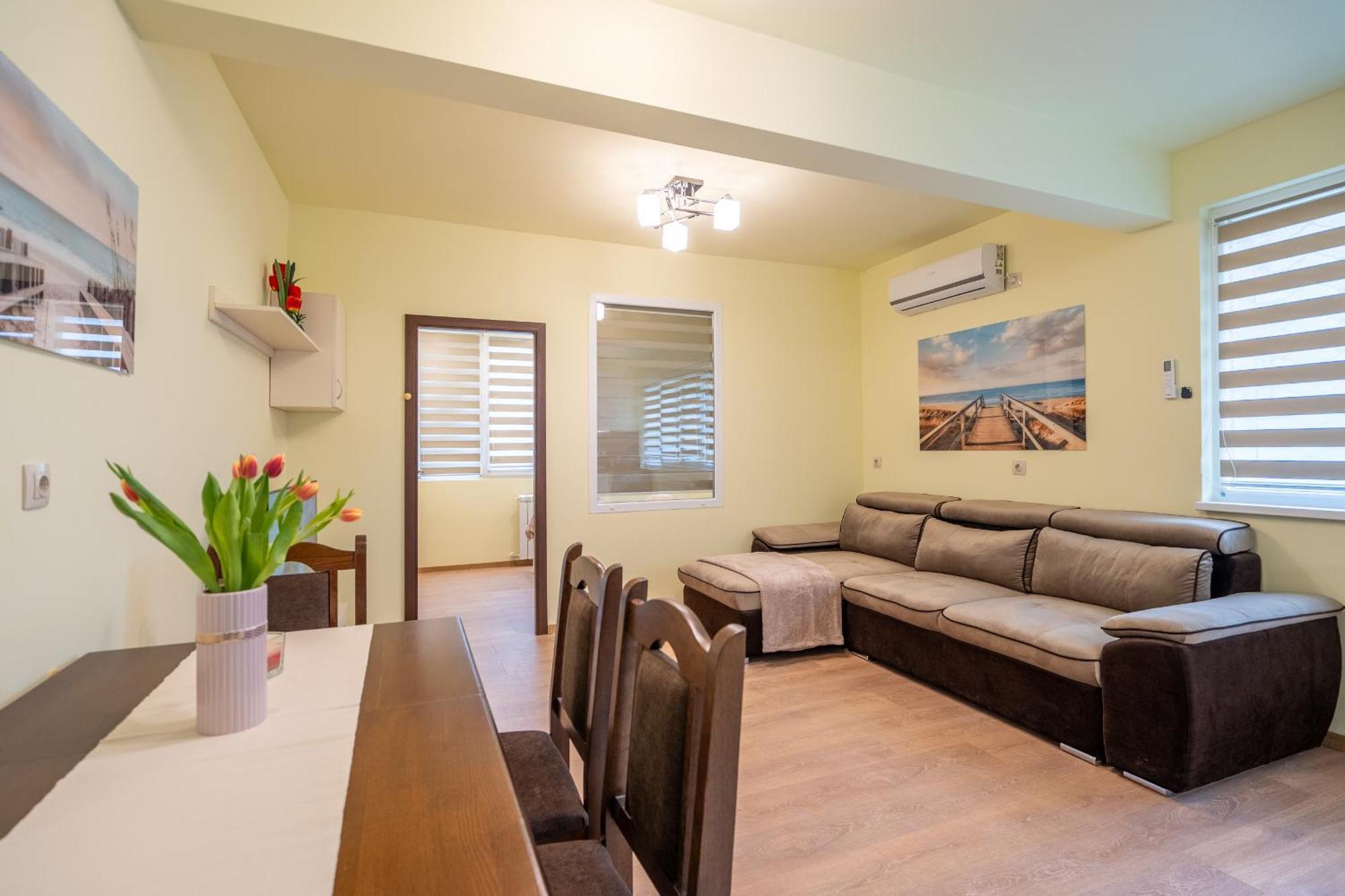 Top Location Central New & Spacious 3 Bdr Apt Medical Academy Sofia Bagian luar foto
